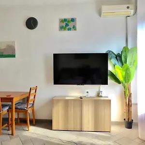 mono-navigli-apartment.it-lombardy.com/